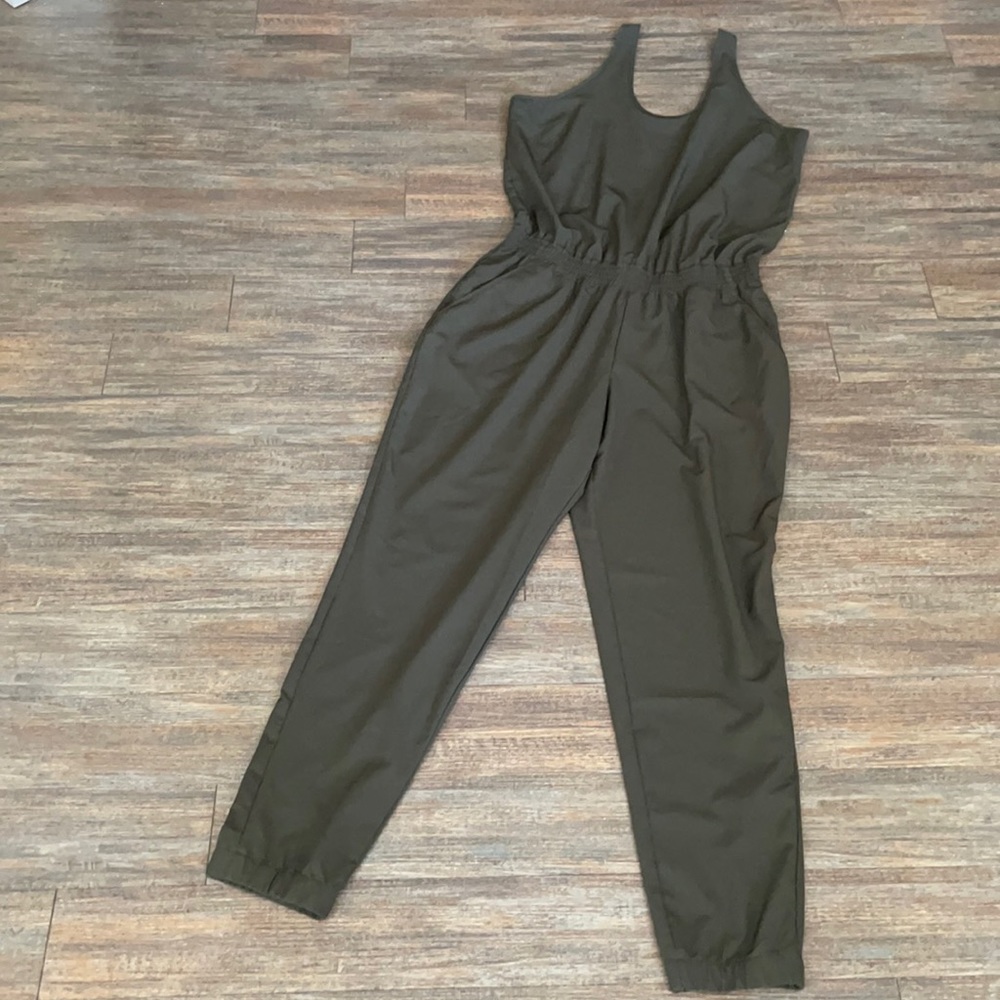 Old navy active - army green jumpsuit with pockets